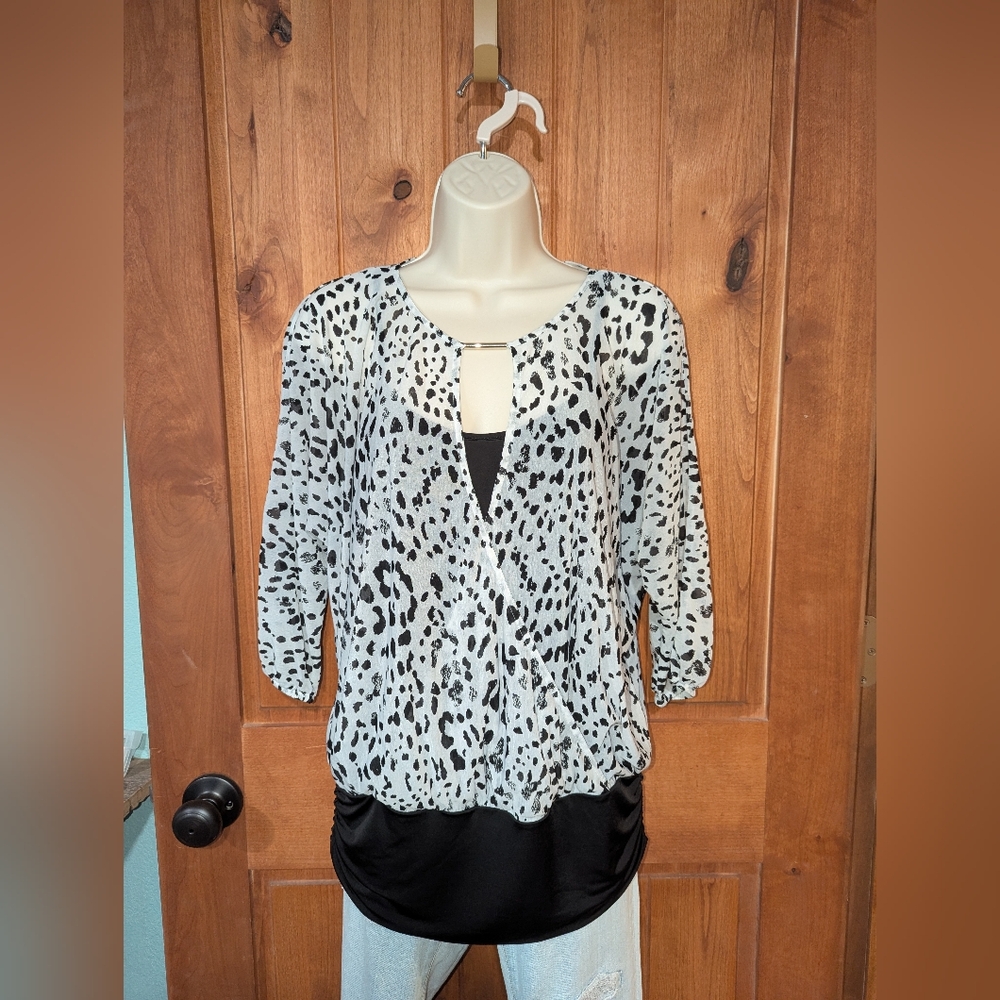 Jennifer Lopez Women's Black and White Animal Print Top